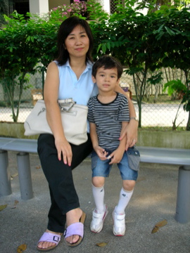 Naoko and Zen today at the bus-stop